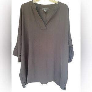 Joan Vass Size 1X Elegant Black Women's Top Plus Size Curvy/V-Neck 3/4 sleeve